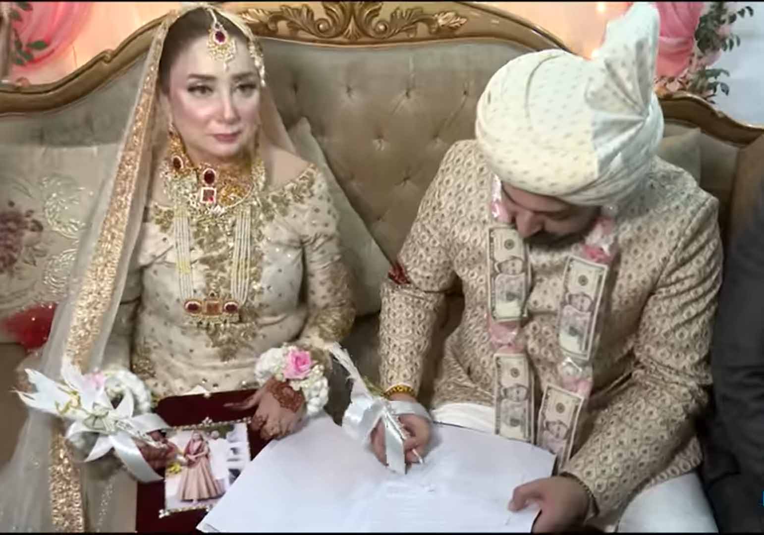 dr nabiha dress price