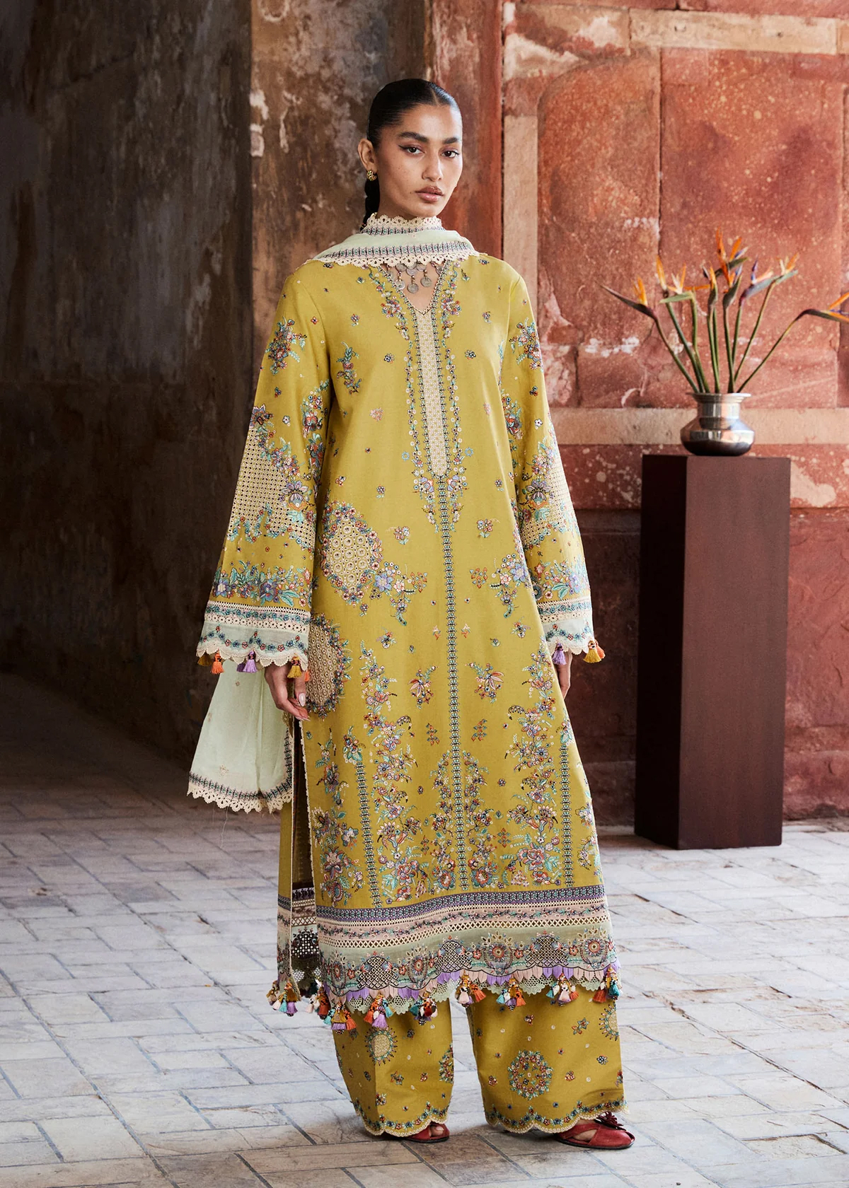 Hussain Rehar Zan SS26 Sari