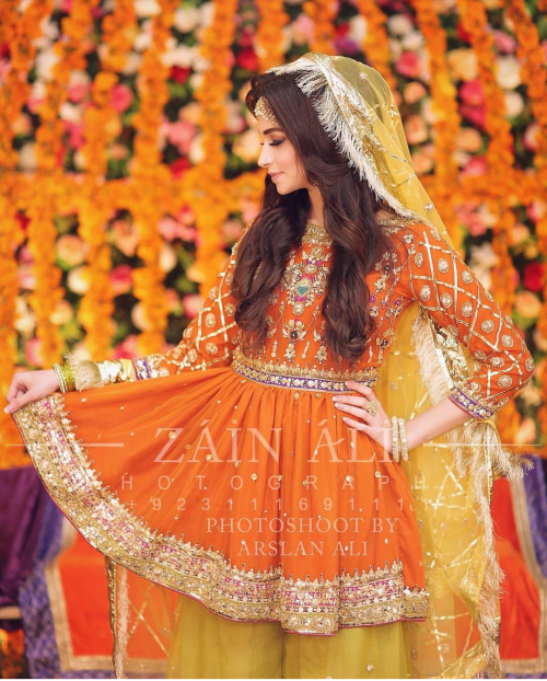 Buy Pakistani Mehndi Bridal Dresses Online | Bride Mayon Designer Dress-sonthuy.vn