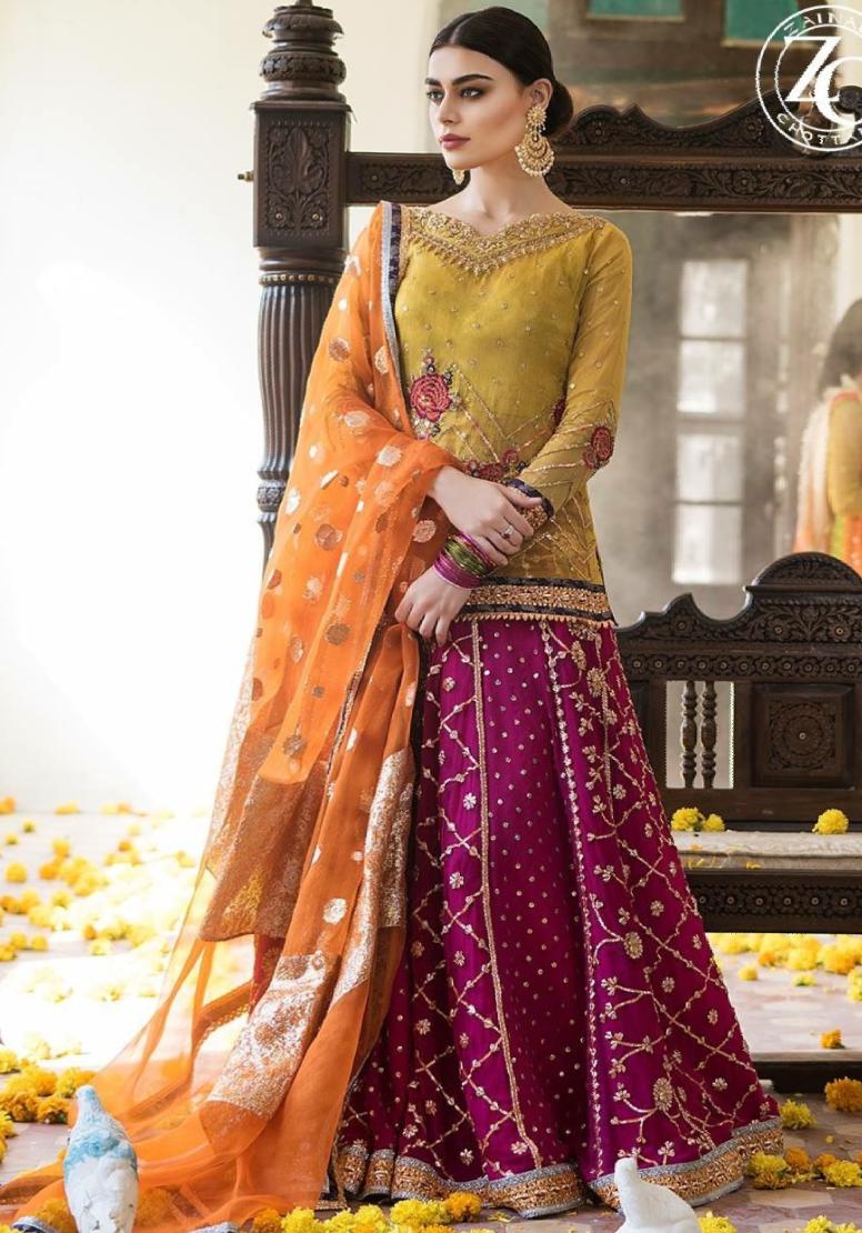 Dress For Mehndi