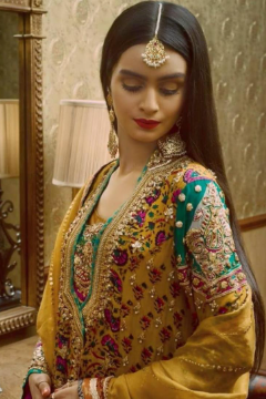 Dress For Mehndi