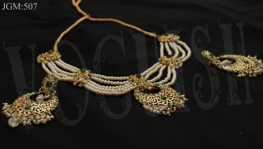 Cut Pearl Moon Set   
